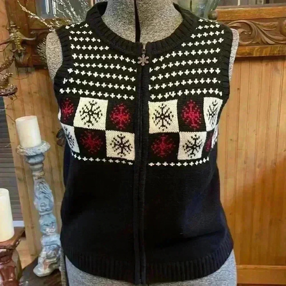 Christopher and Banks petite holiday women’s sweater vest. Petite small. - Picture 1 of 7
